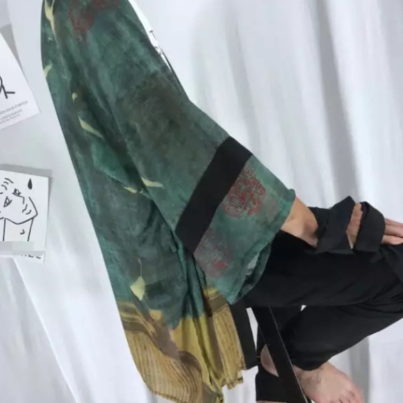 Asian Crane kimono style top - Picture 3 of 5